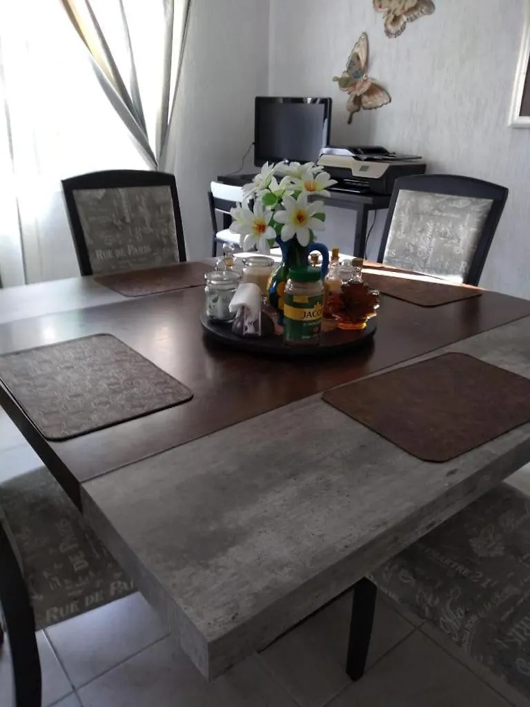Casa Con Dos Habitaciones Disponibles Cancún